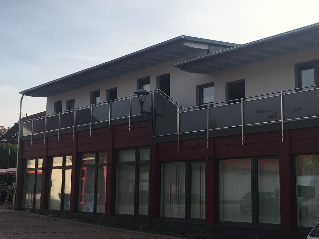 Отель Boardinghouse Alte Bank Wollstein Экстерьер фото